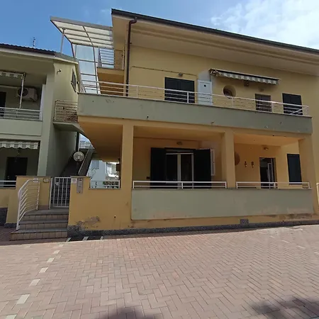 Bilocale Sul Mare Con Accesso Appartement Marina dʼAndora