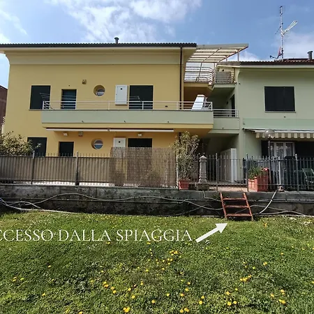Apartment Bilocale Sul Mare Con Accesso *